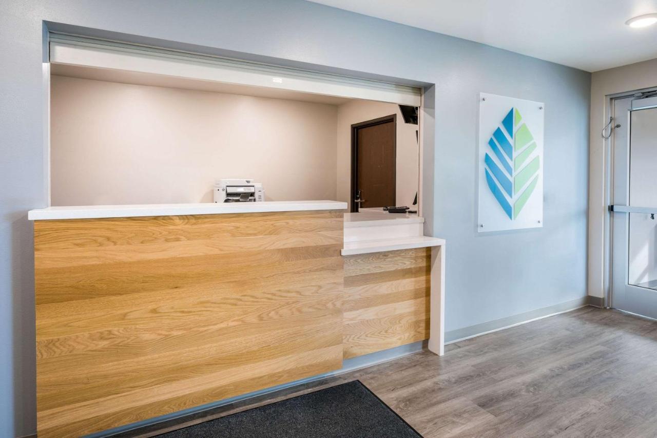 Woodspring Suites Elgin - Chicago Екстериор снимка