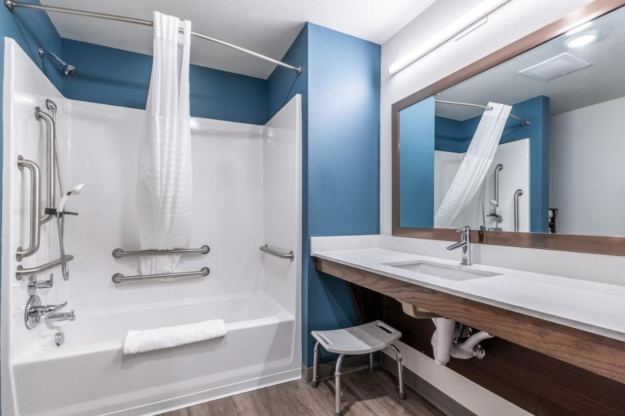 Woodspring Suites Elgin - Chicago Екстериор снимка