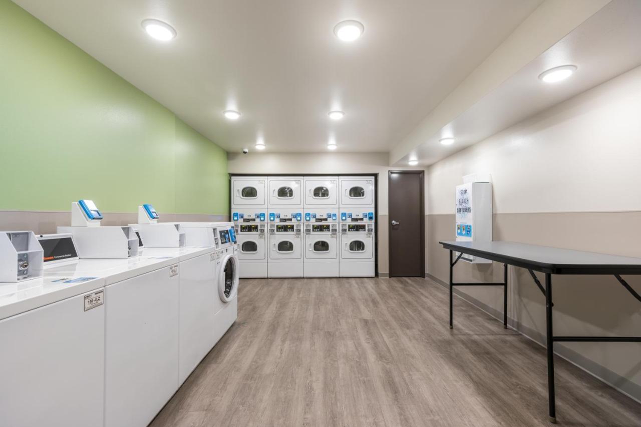 Woodspring Suites Elgin - Chicago Екстериор снимка